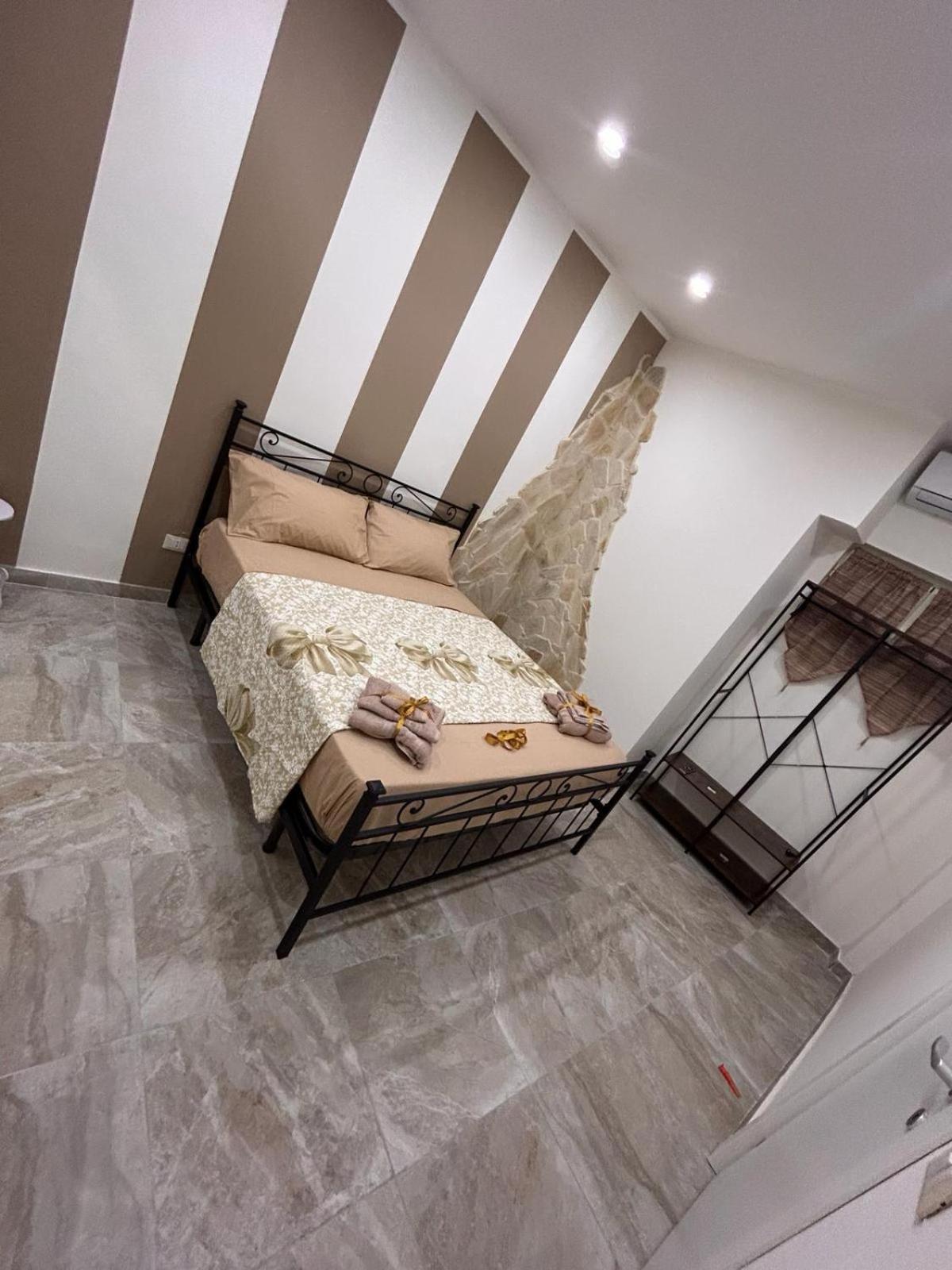 Bed and Breakfast Al Piccolo Borgo Катанія Екстер'єр фото