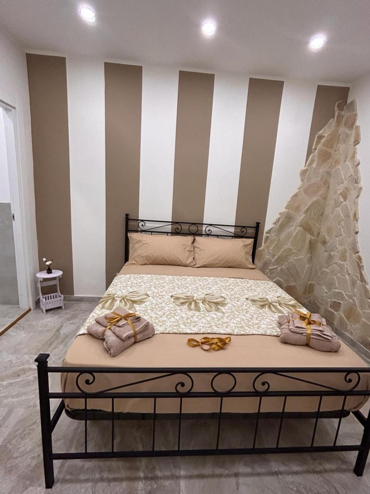 Bed and Breakfast Al Piccolo Borgo Катанія Екстер'єр фото